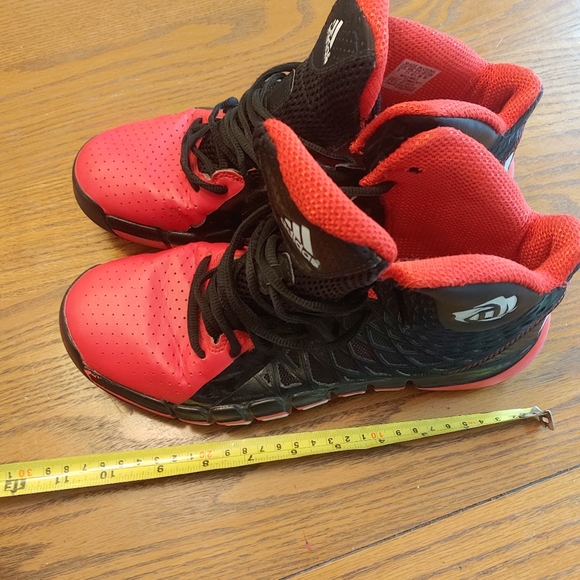 Adidas D basketball shoes - Picture 12 of 12